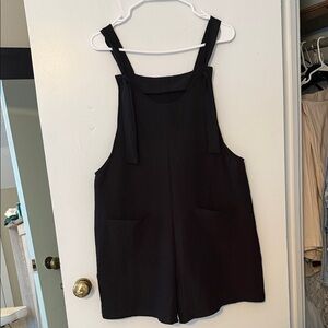 Black Sleeveless Romper